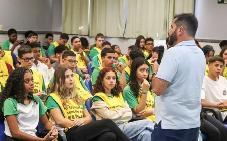 Detran|ES amplia curso teórico de habilitação para mais escolas públicas do Estado