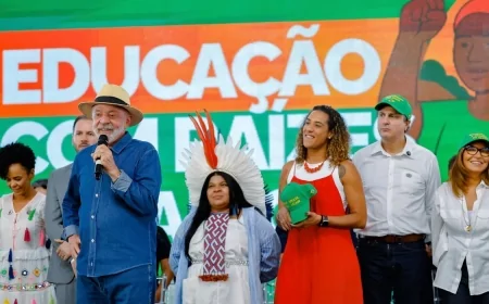 Lula critica Trump e diz que Brasil está pronto para negociar tarifas