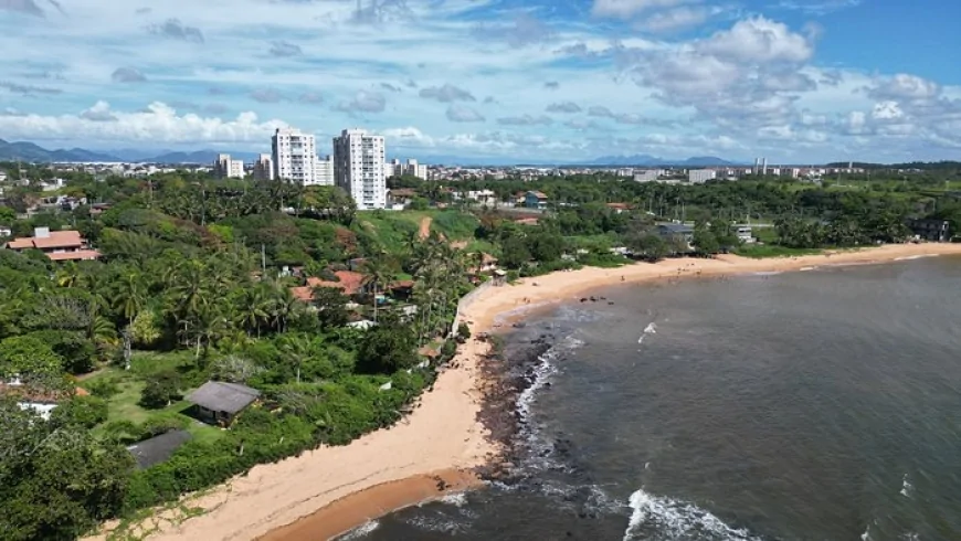 Governo inicia obra para eliminar poluição nas praias de Manguinhos com investimento de R$ 8,4 milhões