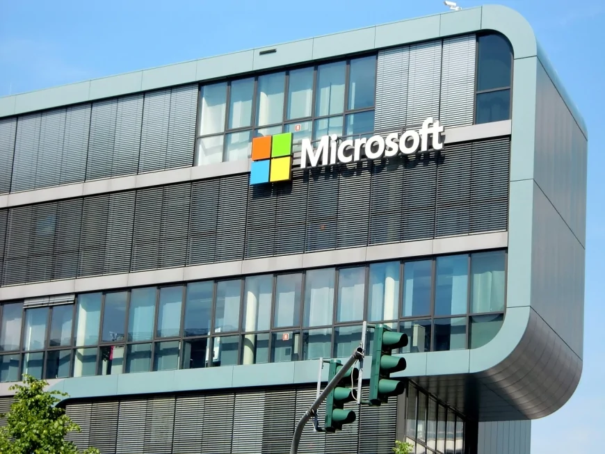 Windows 11 24H2: Atualização KB5063878 Causa Falhas em Discos e Risco de Corrupção de Dados