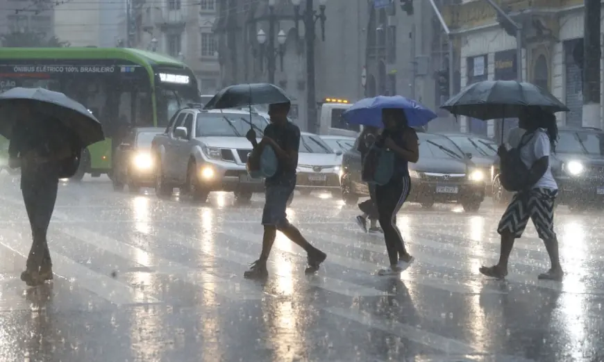Alerta de chuvas intensas atinge mais de 70 cidades do Espírito Santo