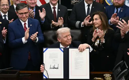 Trump sanciona lei que encerra a maior paralisação da história do governo dos EUA